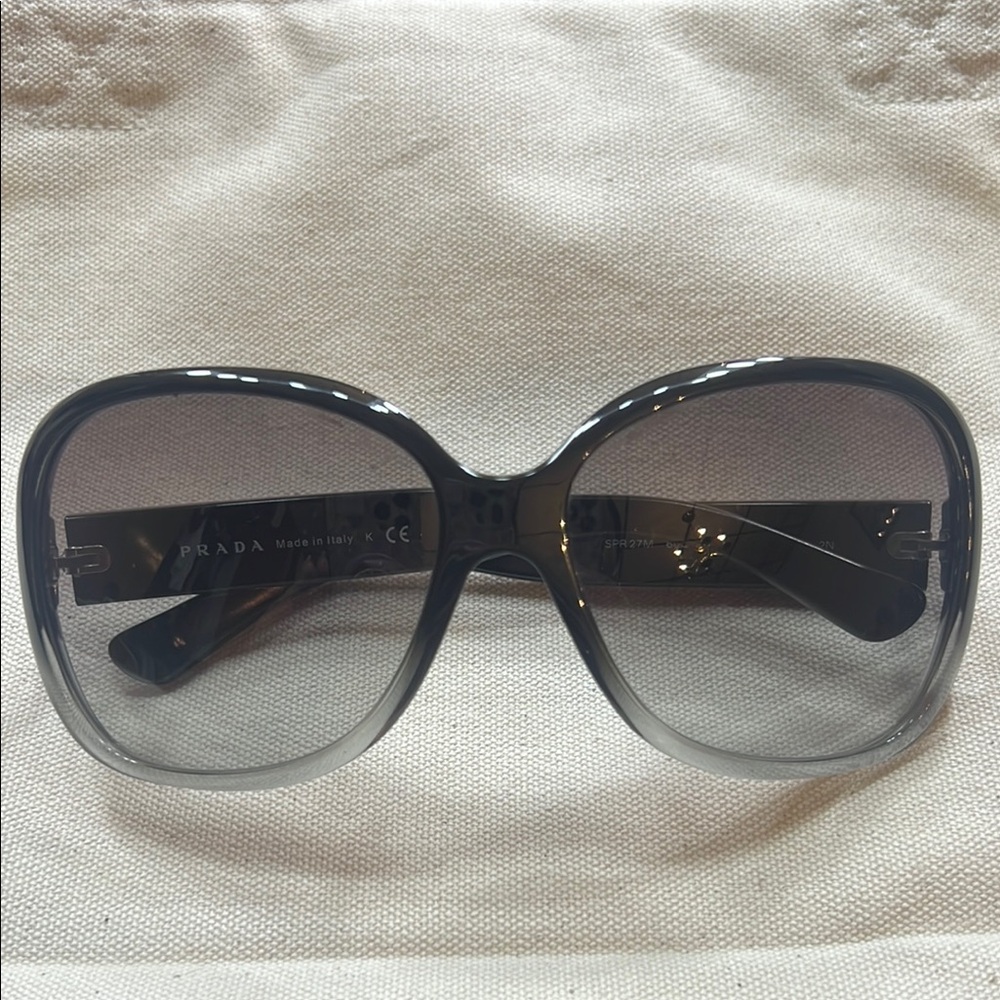 Prada Women's ombré Sunglasses